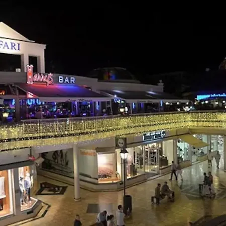 In Playa De Las Americas2 *